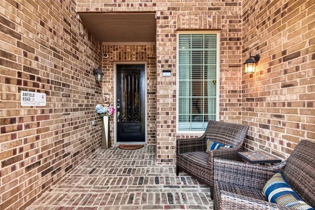 2705 Sky Ridge Road, Arlington, TX 76001