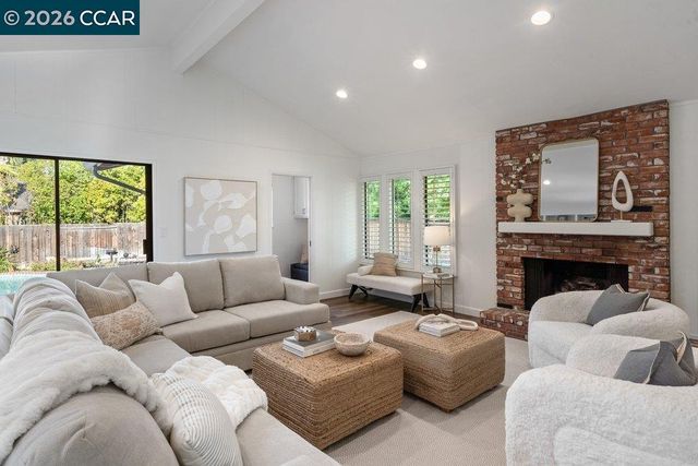3104 Kirby Ln, Walnut Creek, CA 94598