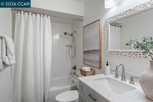 3104 Kirby Ln, Walnut Creek, CA 94598