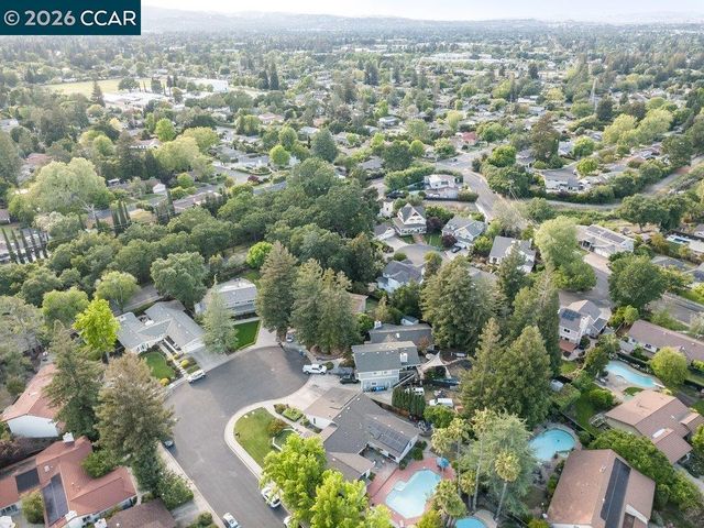 3104 Kirby Ln, Walnut Creek, CA 94598