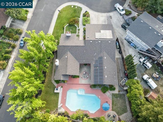 3104 Kirby Ln, Walnut Creek, CA 94598