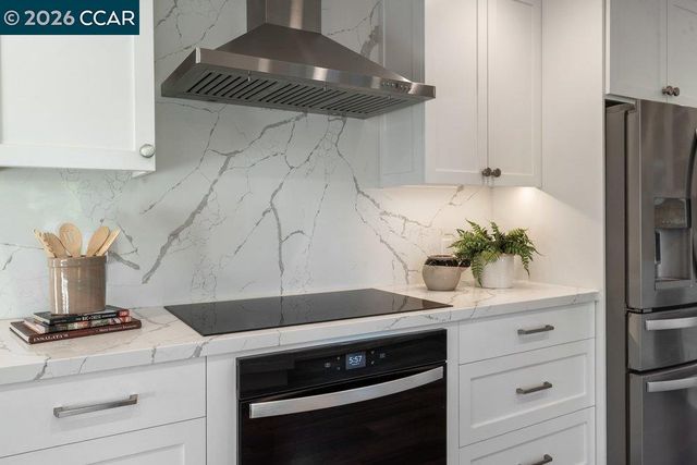 3104 Kirby Ln, Walnut Creek, CA 94598