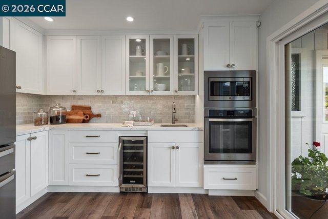 3104 Kirby Ln, Walnut Creek, CA 94598