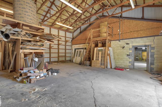 1637 W College Street, Springfield, MO 65806