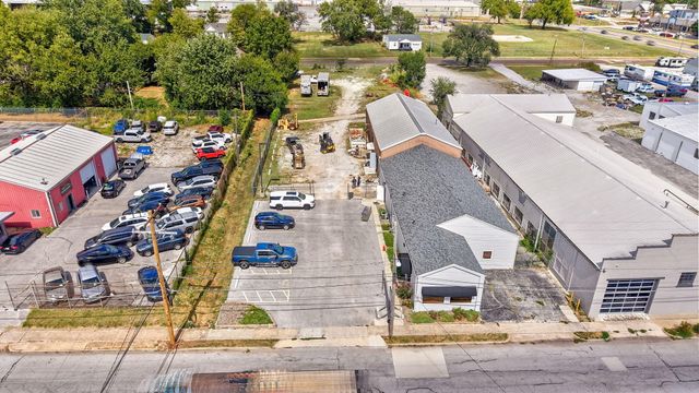 1637 W College Street, Springfield, MO 65806