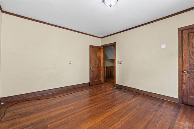 524 Cypress Avenue, Kansas City, MO 64124