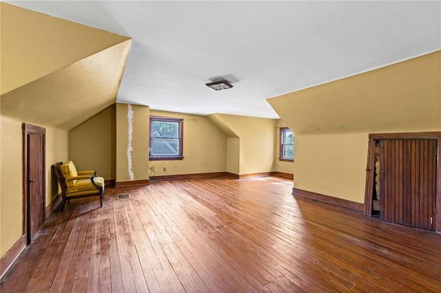 524 Cypress Avenue, Kansas City, MO 64124