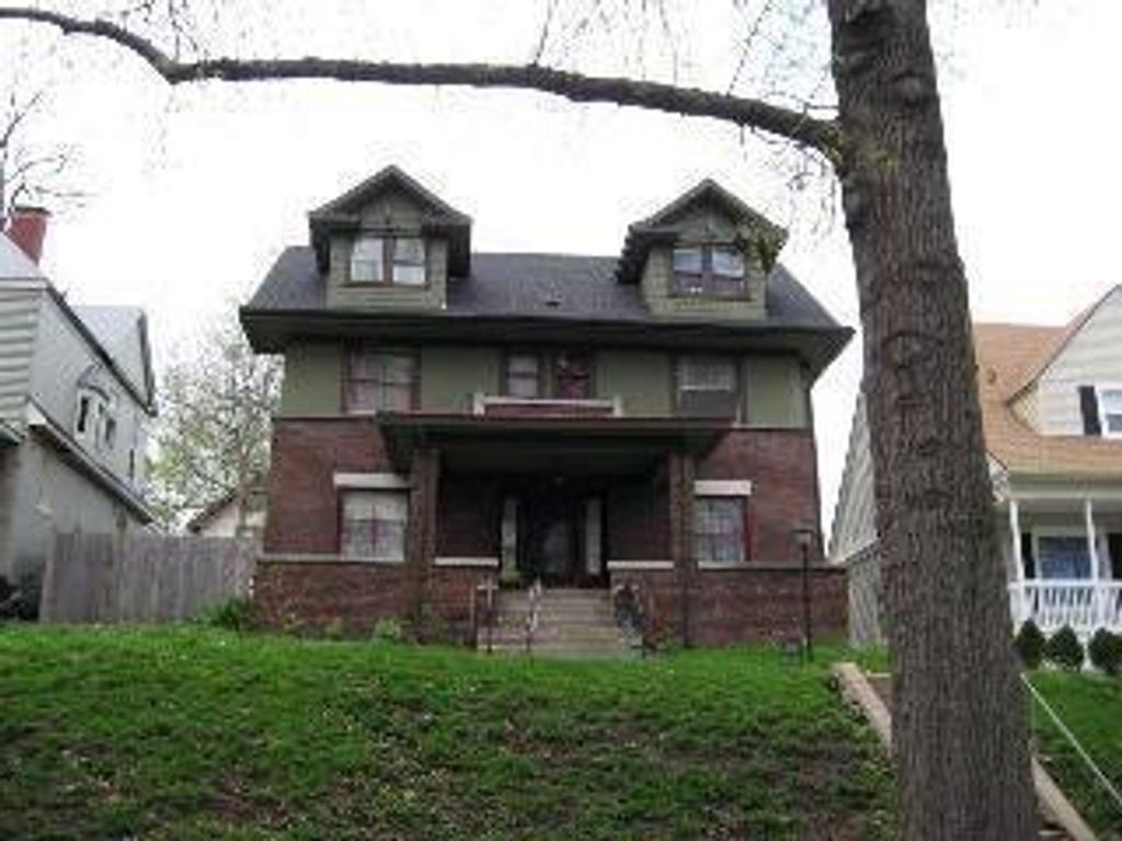 524 Cypress Avenue, Kansas City, MO 64124