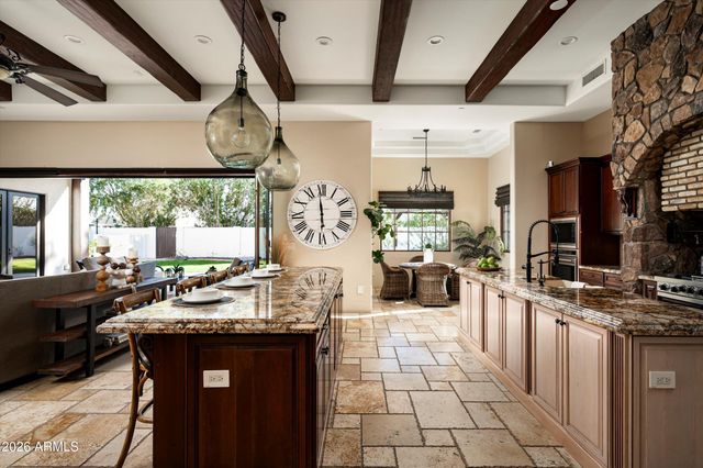 5807 E ORANGE BLOSSOM Lane, Phoenix, AZ 85018