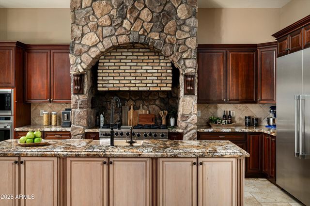 5807 E ORANGE BLOSSOM Lane, Phoenix, AZ 85018