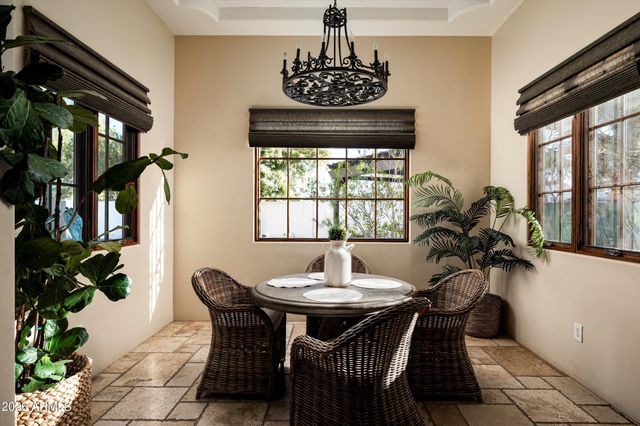 5807 E ORANGE BLOSSOM Lane, Phoenix, AZ 85018