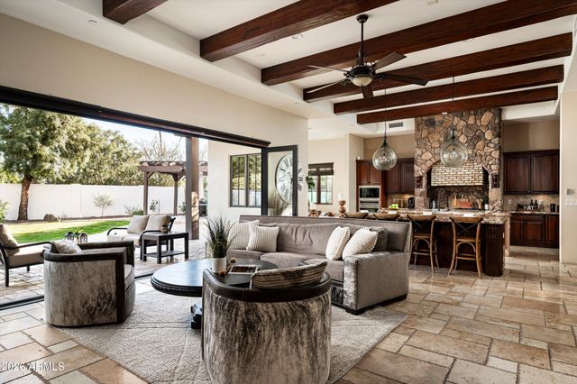 5807 E ORANGE BLOSSOM Lane, Phoenix, AZ 85018