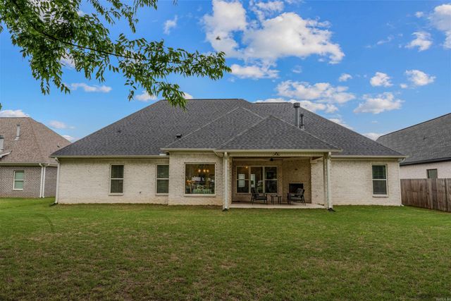 5112 Castaway Bay Dr, Benton, AR 72019