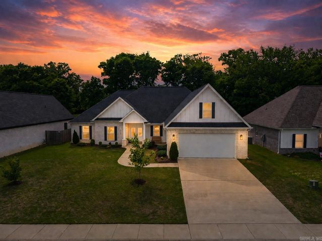 5112 Castaway Bay Dr, Benton, AR 72019
