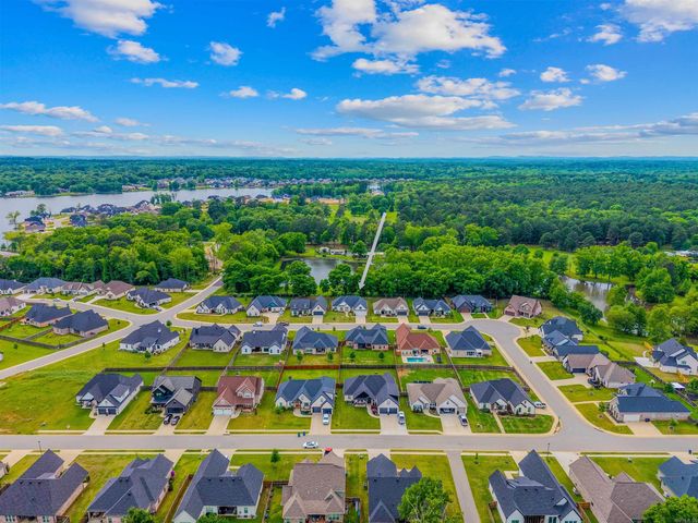 5112 Castaway Bay Dr, Benton, AR 72019