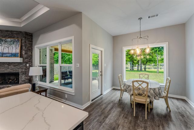 5112 Castaway Bay Dr, Benton, AR 72019