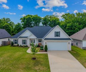 5112 Castaway Bay Dr, Benton, AR 72019