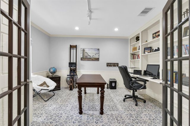 52 Dewberry Court, Lake Jackson, TX 77566