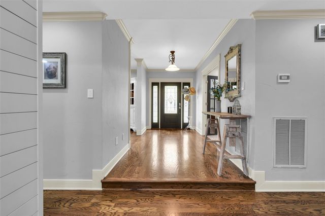 52 Dewberry Court, Lake Jackson, TX 77566