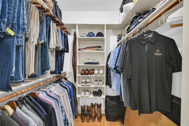 52 Dewberry Court, Lake Jackson, TX 77566