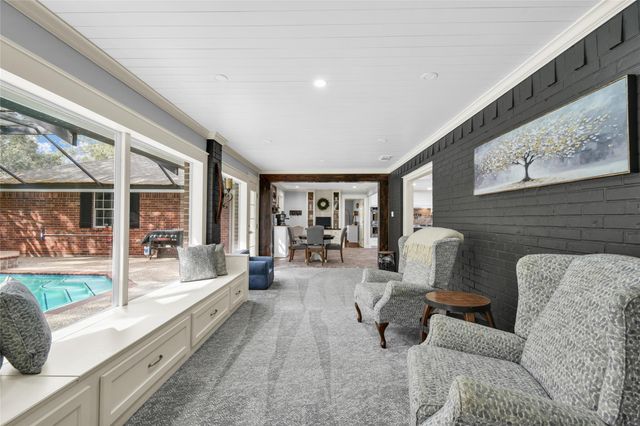 52 Dewberry Court, Lake Jackson, TX 77566