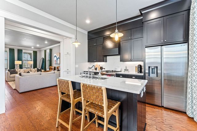 1852 N Meridian Drive, Fayetteville, AR 72701