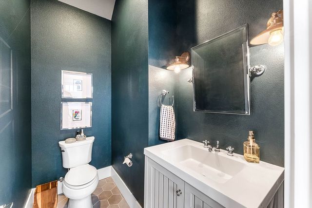 1852 N Meridian Drive, Fayetteville, AR 72701