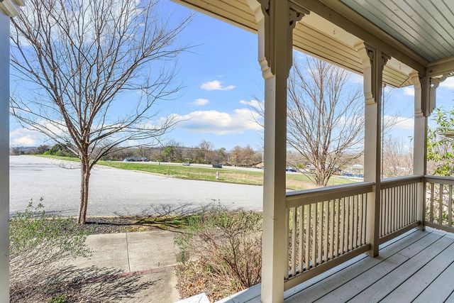 1852 N Meridian Drive, Fayetteville, AR 72701