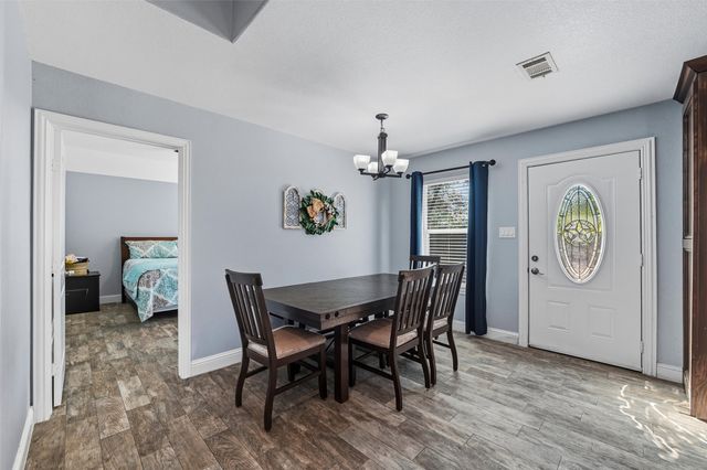 306 E Cotter Avenue, Alvarado, TX 76009