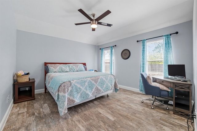 306 E Cotter Avenue, Alvarado, TX 76009