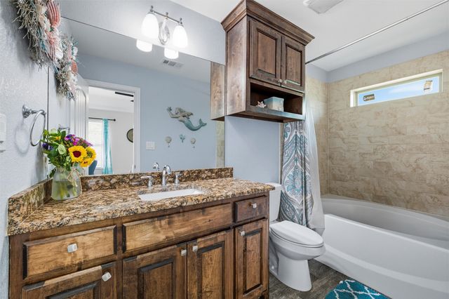 306 E Cotter Avenue, Alvarado, TX 76009