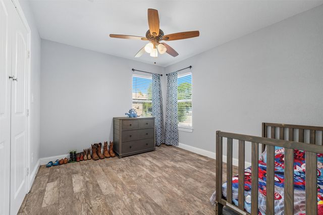 306 E Cotter Avenue, Alvarado, TX 76009