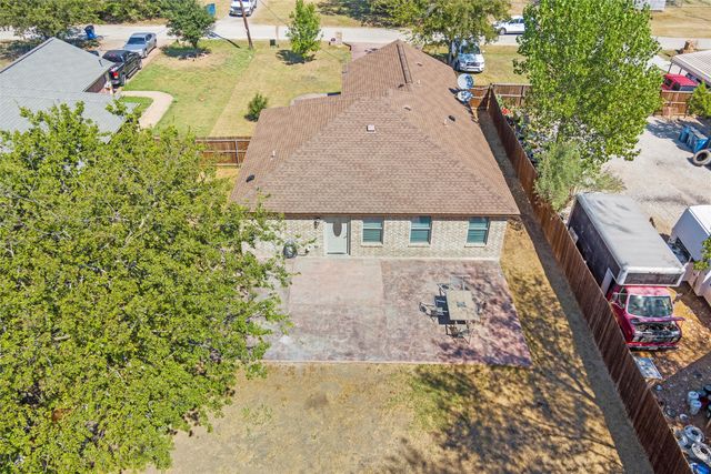 306 E Cotter Avenue, Alvarado, TX 76009