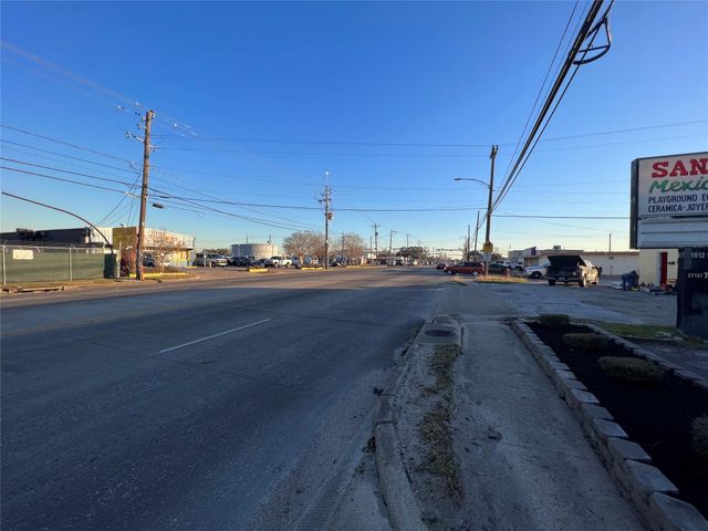 1811 Shaver Street, Pasadena, TX 77502