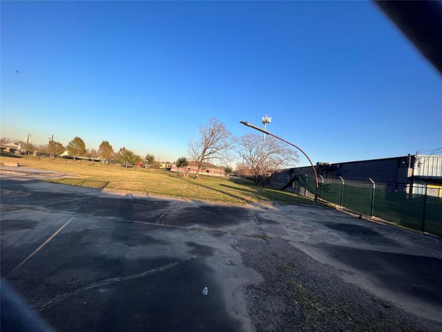 1811 Shaver Street, Pasadena, TX 77502