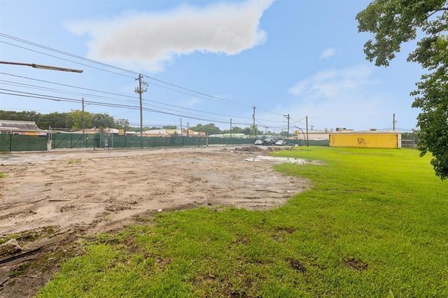 1811 Shaver Street, Pasadena, TX 77502