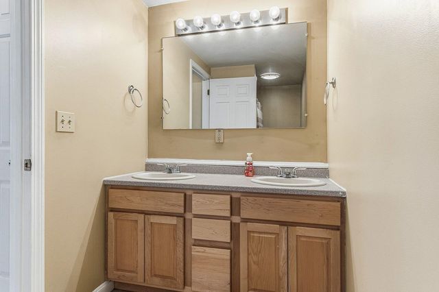 34 Village Corner Road, Wolfeboro, NH 03894