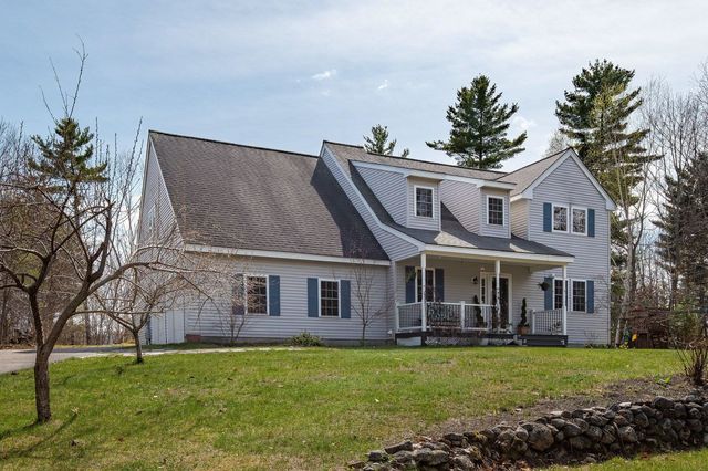 34 Village Corner Road, Wolfeboro, NH 03894