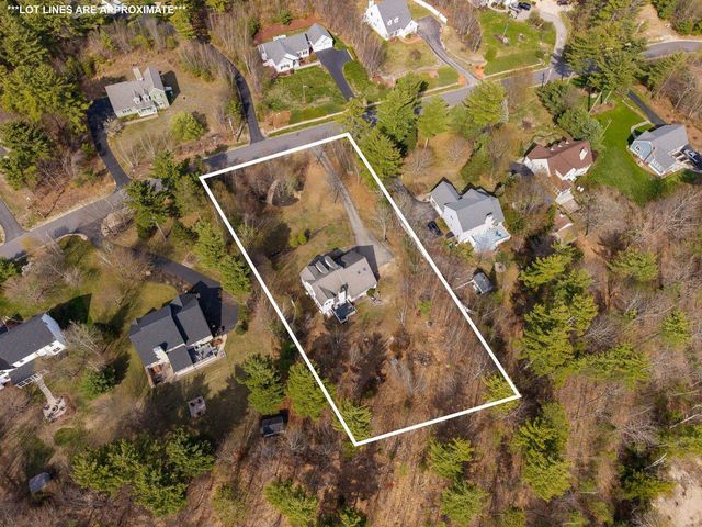 34 Village Corner Road, Wolfeboro, NH 03894