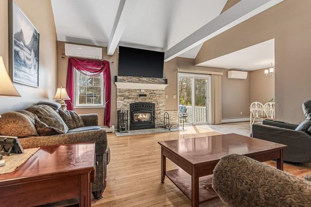 34 Village Corner Road, Wolfeboro, NH 03894