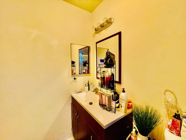 5051 W Oakland Park Boulevard W Unit E212, Lauderdale Lakes, FL 33313