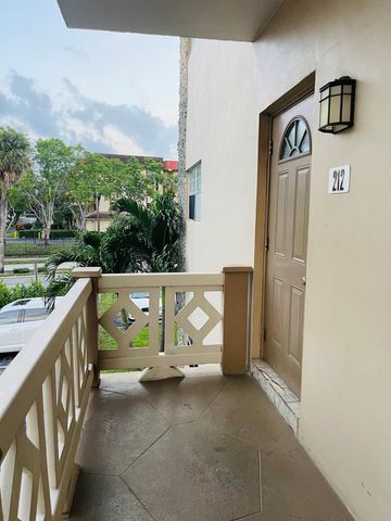 5051 W Oakland Park Boulevard W Unit E212, Lauderdale Lakes, FL 33313