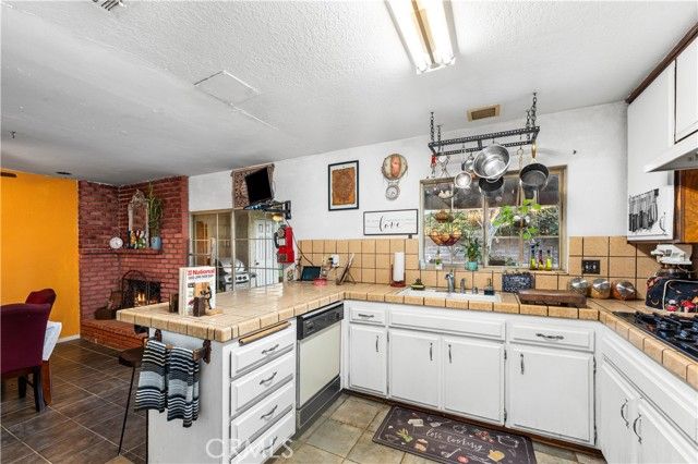 42902 Sachs, Lancaster, CA 93536