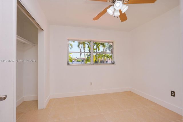 10521 SW 41st Terrace, Miami, FL 33165