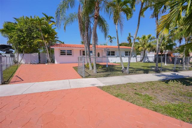 10521 SW 41st Terrace, Miami, FL 33165