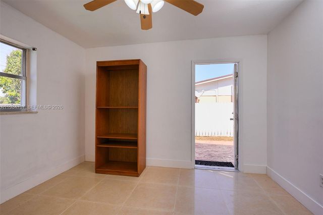 10521 SW 41st Terrace, Miami, FL 33165