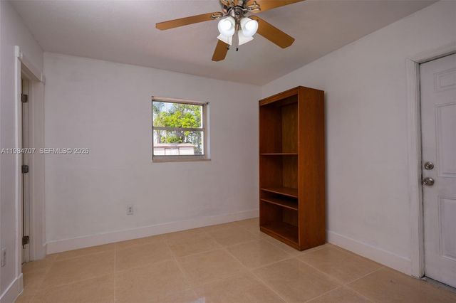 10521 SW 41st Terrace, Miami, FL 33165