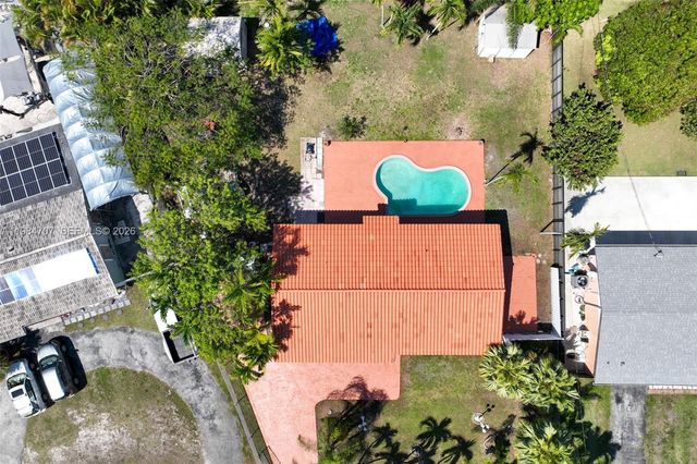10521 SW 41st Terrace, Miami, FL 33165