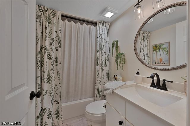 154 Cypress WAY E 1102, Naples, FL 34110