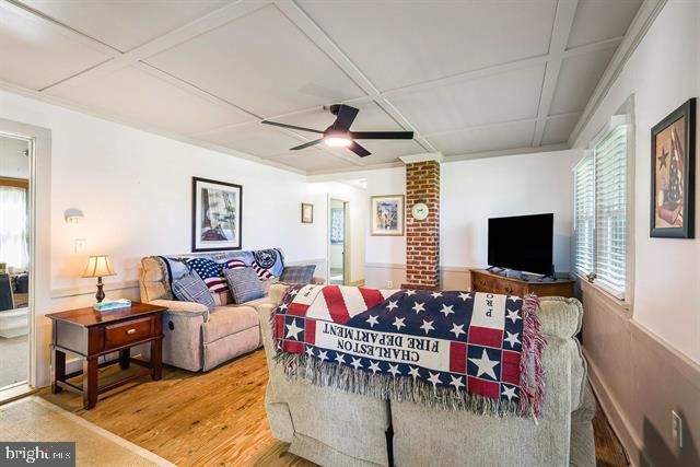 160 HONEYSUCKLE LN, Stanley, VA 22851